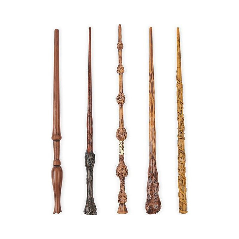 WIZARDING WORLD BACCHETTE MAGICHE ASS.TO EAN 0778988398296 INGROSSO SET PERSONAGGI CARTOON