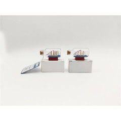 INGROSSO ARTICOLI BAZAR BOTTIGLIETTA C/NAVE S/PIEDIST. H4X7CM 8021029380876 VENDITA SOUVENIR BARCHE SOUVENIR